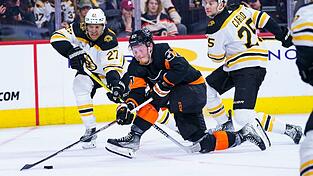 Tigers-Neuzugang Wade Allison (Mitte) bringt Erfahrung aus der NHL mit. (Archivbild)
