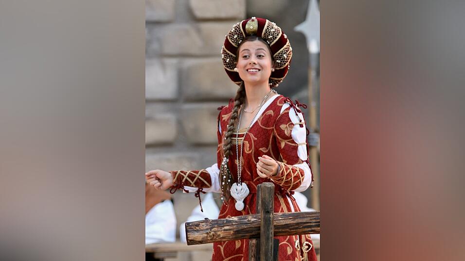 Eindr&uuml;cke von der Gruppe 'blau', die am Freitagabend die Drachenstich-Premiere gespielt hat.