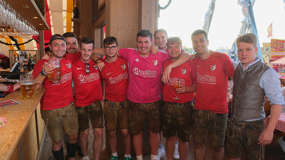 Die Partybilder vom Mittwoch, 16. August 2023, aus dem Festzelt Krönner. Die Partybilder vom Mittwoch, 16. August 2023, aus dem Festzelt Krönner.