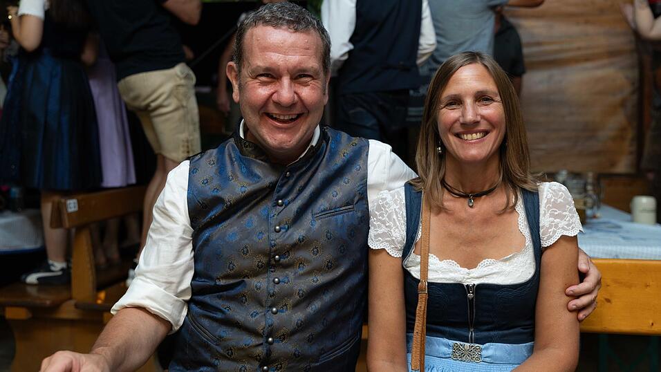 Die Partybilder vom Samstag, 8. August, aus dem Festzelt Wenisch. Die Partybilder vom Samstag, 8. August, aus dem Festzelt Wenisch.
