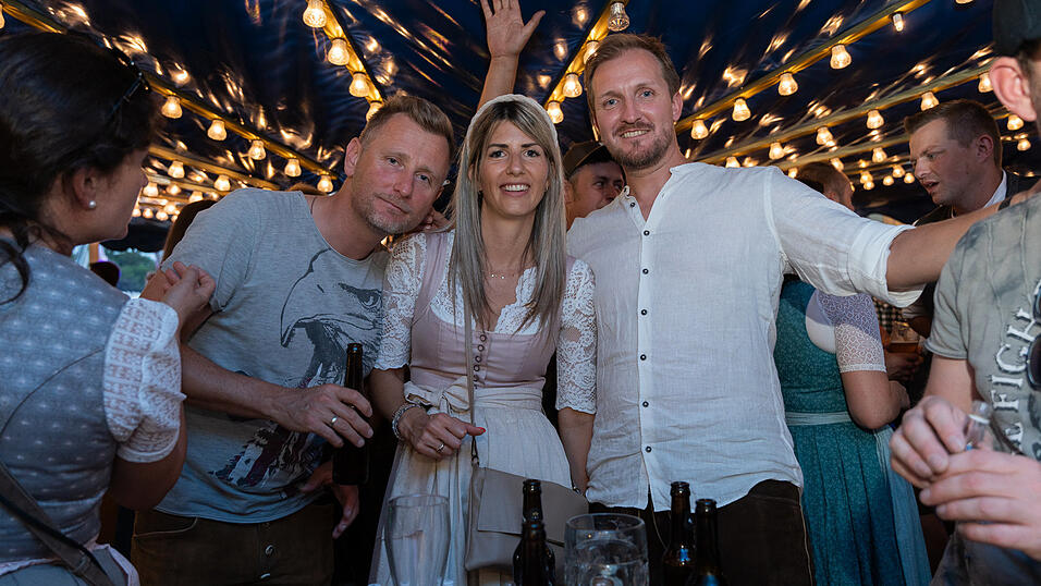 Die Partybilder vom Donnerstag, 17. August 2023, aus dem Festzelt Wenisch. Die Partybilder vom Donnerstag, 17. August 2023, aus dem Festzelt Wenisch.