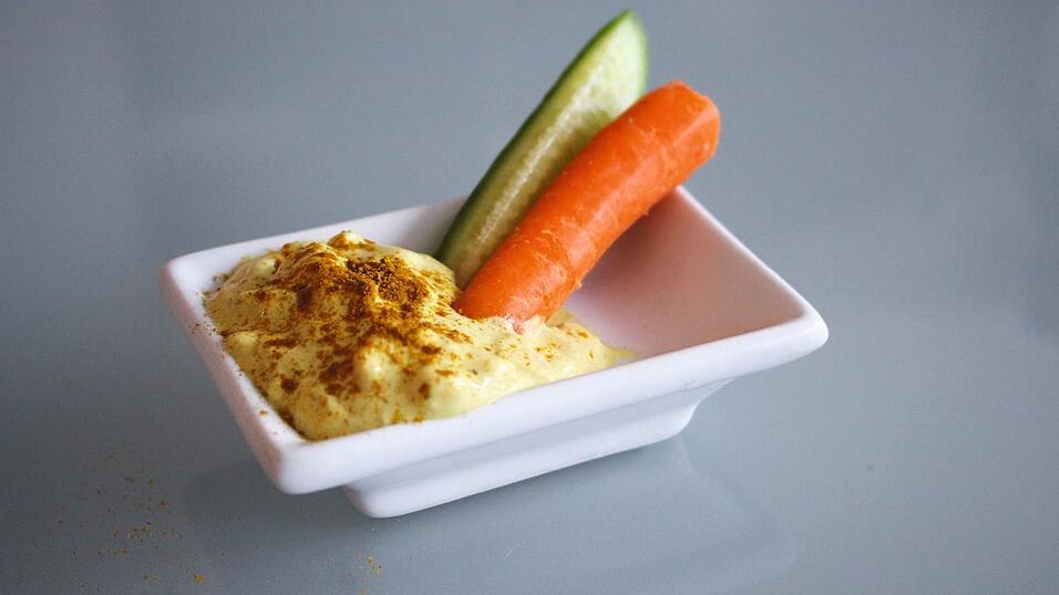Ein köstlicher Dip zum Fleisch und zum Fisch. Ein köstlicher Dip zum Fleisch und zum Fisch.