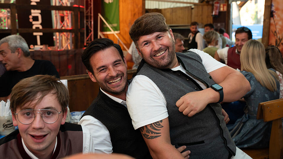 Die Partybilder vom Mittwoch, 12. August, aus dem Festzelt Wenisch. Die Partybilder vom Mittwoch, 12. August, aus dem Festzelt Wenisch.