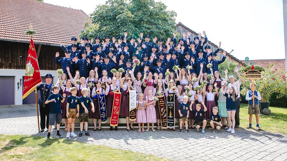 Der Jubelverein freute sich über das gute Wetter beim dreitätigen Fest. Der Jubelverein freute sich über das gute Wetter beim dreitätigen Fest.