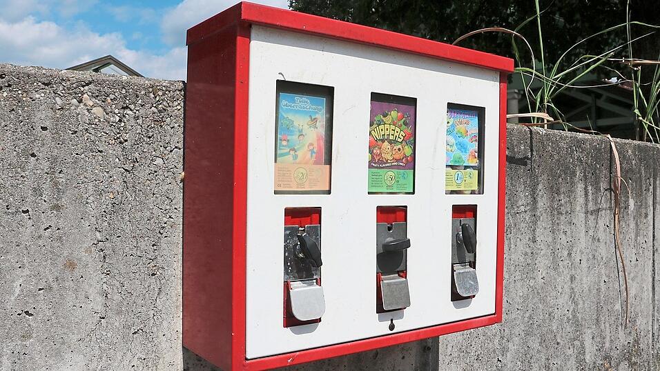 Der Kaugummiautomat an der Bayerwaldstra&szlig;e in W&ouml;rth geh&ouml;rt Gerhard Jahn.