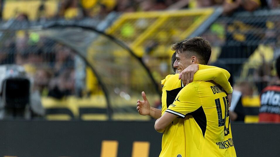 Giannis Konstantelias (r) tat dem Spiel des BVB sehr gut. Giannis Konstantelias (r) tat dem Spiel des BVB sehr gut.