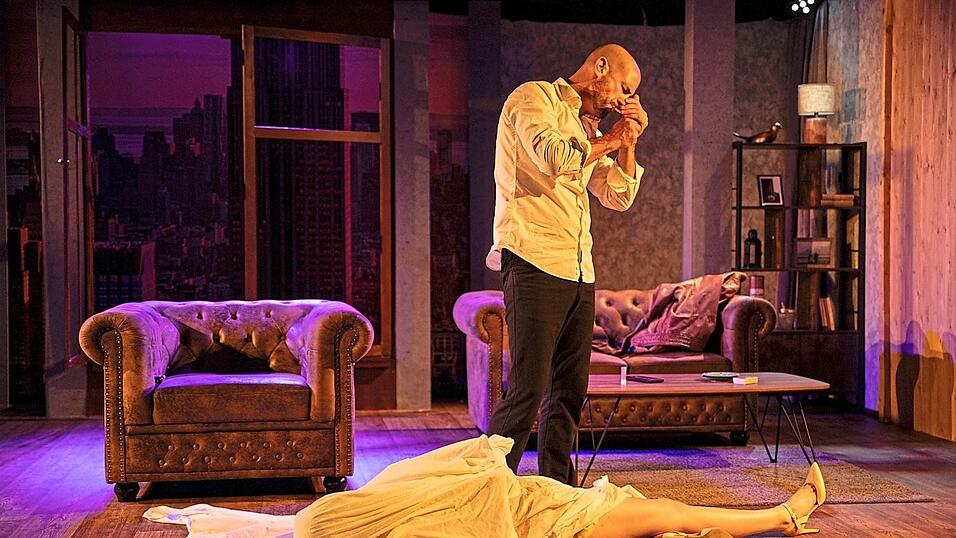 In Mascha Müllers 'Drei Dinge' gibt es auch eine Leiche. In Mascha Müllers 'Drei Dinge' gibt es auch eine Leiche.