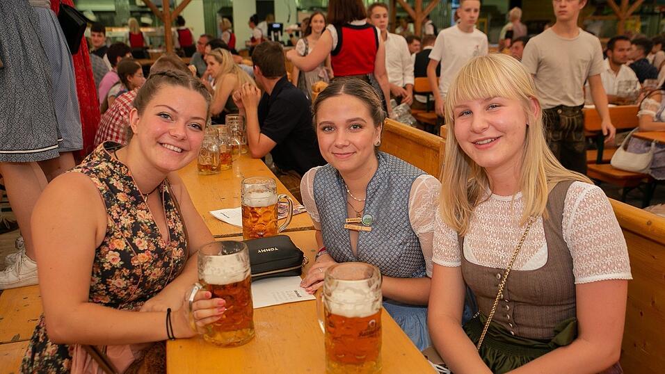Die Partybilder von Dienstag, 16. August 2022, aus dem Festzelt Nothaft.