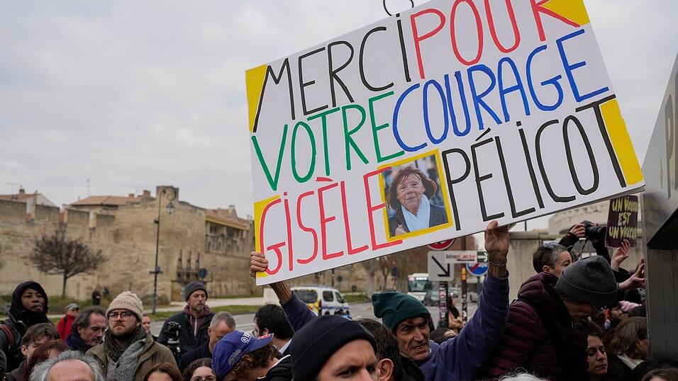 Die Menschenmassen, die dem Prozess beiwohnen, nennt Pelicot ihre Rettung. (Archivbild)