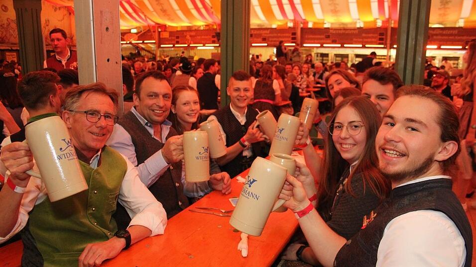 Die sch&ouml;nsten Bilder vom 21. Starkbierfest in Landshut.