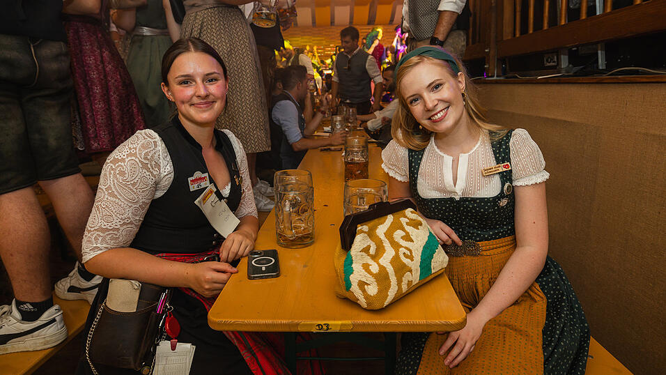 Die Partybilder vom Donnerstag, 15. August, aus dem Festzelt Nothaft. Die Partybilder vom Donnerstag, 15. August, aus dem Festzelt Nothaft.
