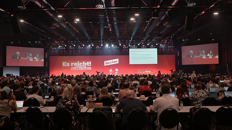 Die Linke macht sich bereit für Sozialproteste. Die Linke macht sich bereit für Sozialproteste.