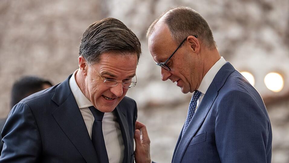 Bundeskanzler Friedrich Merz (CDU) äußerte sich am Rande von Gesprächen mit Nato-Generalsekretär Mark Rutte zum Thema. Bundeskanzler Friedrich Merz (CDU) äußerte sich am Rande von Gesprächen mit Nato-Generalsekretär Mark Rutte zum Thema.