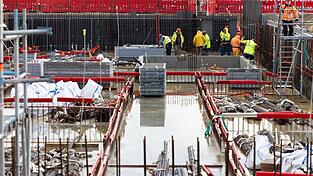 Großaufträge bringen das Baugewerbe voran.