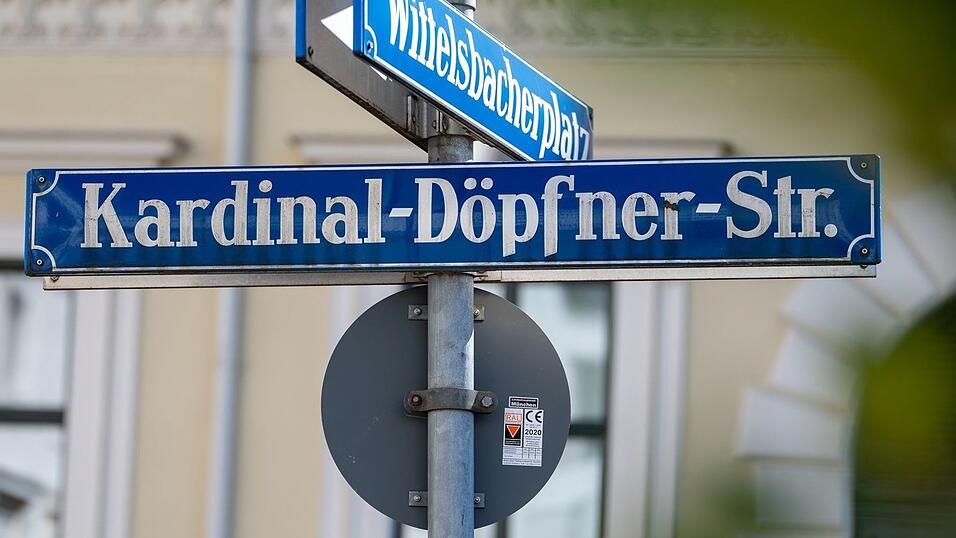 Für die Namen von Straßen sollen Bürger in einem Wettbewerb Vorschläge einreichen. (Symbolbild) Für die Namen von Straßen sollen Bürger in einem Wettbewerb Vorschläge einreichen. (Symbolbild)
