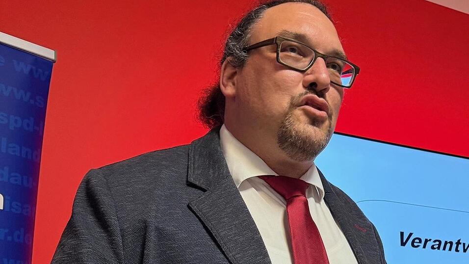 Will es wieder wissen: Daniel lang tritt als Bürgermeisterkandidat der SPD an. Will es wieder wissen: Daniel lang tritt als Bürgermeisterkandidat der SPD an.