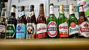 Bayerische Brauer kämpfen gegen Einheitsbiere aus Holland, Belgien und Brasilien. Bayerische Brauer kämpfen gegen Einheitsbiere aus Holland, Belgien und Brasilien.