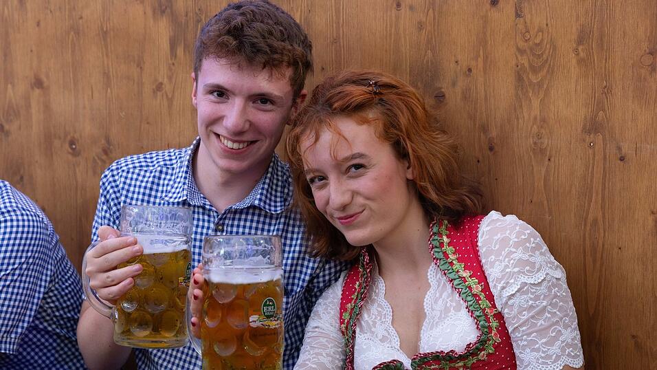 Die Partybilder vom Dienstag, 11. August, aus dem Festzelt Wenisch. Die Partybilder vom Dienstag, 11. August, aus dem Festzelt Wenisch.