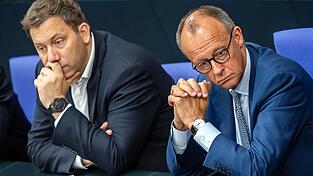 Für die Spitzen der schwarz-roten Koalition ist die Vertagung eine Schlappe.