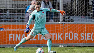 Sebastian Maier (Hankofen-Hailing) musste beim 1:1 in Memmingen verletzt passen. Sebastian Maier (Hankofen-Hailing) musste beim 1:1 in Memmingen verletzt passen.