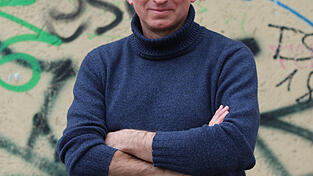 Seit mehr als 40 Jahren steht Christian Springer als Kabarettist auf den bayerischen B&uuml;hnen.