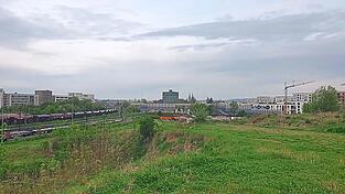 Blick Richtung Altstadt vom Schmack-Berg im Gleisdreieck aus. Blick Richtung Altstadt vom Schmack-Berg im Gleisdreieck aus.