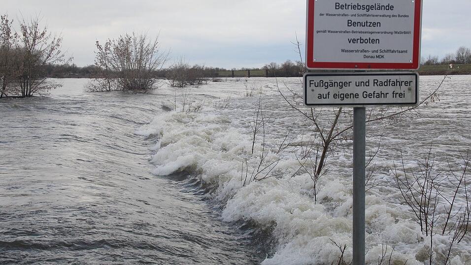 Die Bschlacht an der Donau wird schon seit Tagen &uuml;bersp&uuml;lt.