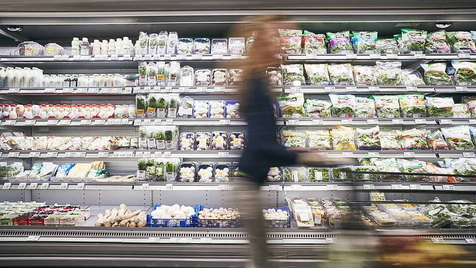 Kunden müssen sich darauf einstellen, dass immer mehr Supermärkte früher schließen. (Symbolbild) Kunden müssen sich darauf einstellen, dass immer mehr Supermärkte früher schließen. (Symbolbild)