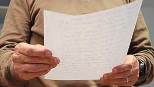 Wegen eines Schreibens mit „beleidigenden und bedrohlichen Inhalten“ musste sich ein 57-Jähriger vor Gericht verantworten. (Symbolbild) Wegen eines Schreibens mit „beleidigenden und bedrohlichen Inhalten“ musste sich ein 57-Jähriger vor Gericht verantworten. (Symbolbild)