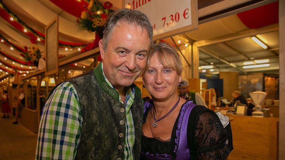 Die Partybilder von Dienstag, 16. August 2022, aus dem Festzelt Greindl.