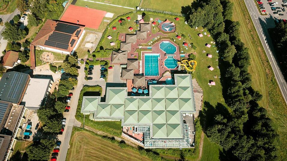 Auch 2025 werden die Arbeitskreise weiter daran arbeiten, die Attraktivität des Osserbades zu steigern und neue Gäste zu gewinnen. Auch 2025 werden die Arbeitskreise weiter daran arbeiten, die Attraktivität des Osserbades zu steigern und neue Gäste zu gewinnen.