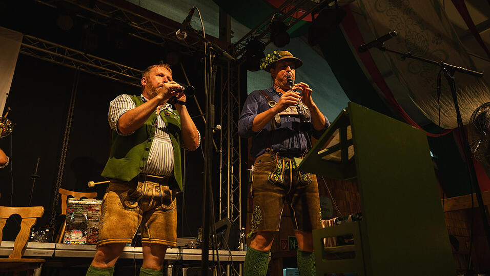 Die Partybilder vom Sonntag, 18. August, aus dem Festzelt Weckmann. Die Partybilder vom Sonntag, 18. August, aus dem Festzelt Weckmann.