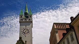 Der Stimmkreis Straubing besteht aus der kreisfreien Stadt Straubing und dem Landkreis Straubing-Bogen. Der Stimmkreis Straubing besteht aus der kreisfreien Stadt Straubing und dem Landkreis Straubing-Bogen.