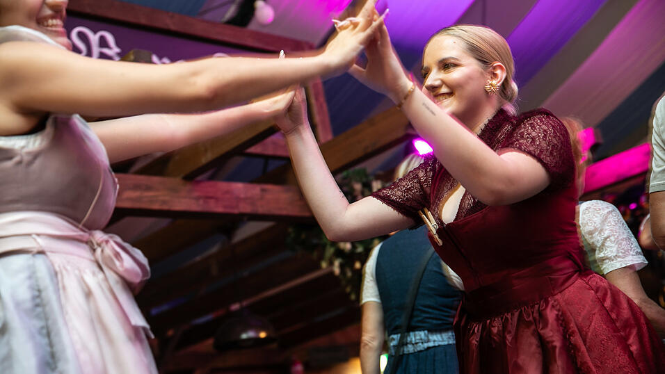 Die Partybilder vom Freitag, 8. August, aus dem Festzelt Wenisch. Die Partybilder vom Freitag, 8. August, aus dem Festzelt Wenisch.