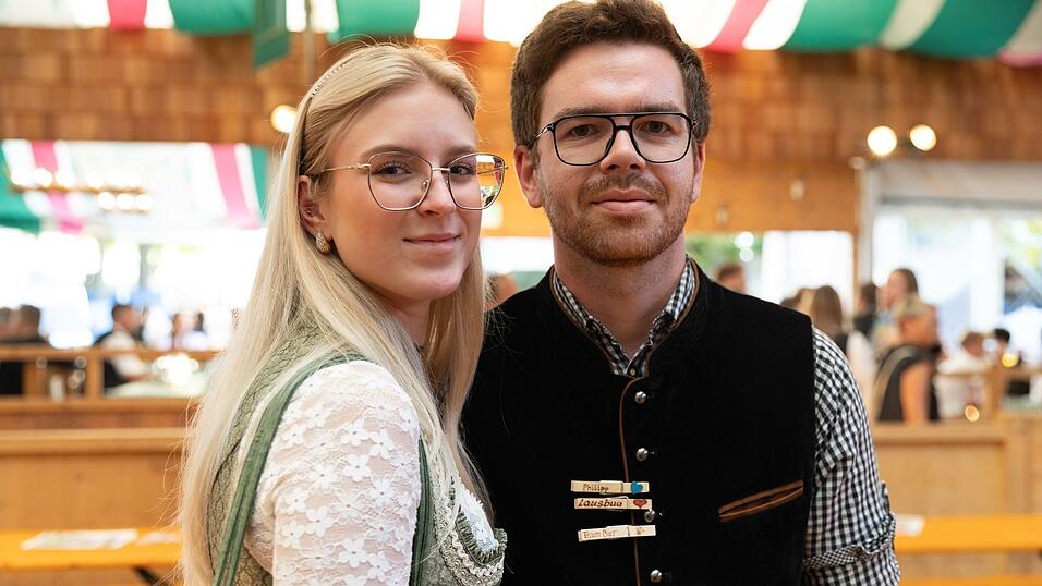 Die Partybilder vom Sonntag, 9. August, aus dem Festzelt Weckmann. Die Partybilder vom Sonntag, 9. August, aus dem Festzelt Weckmann.