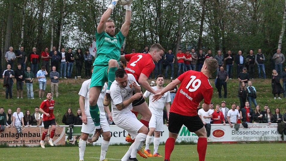 Der 1. FC Bad Kötzting hat sich im Landkreisderby gegen die SpVgg Lam durchgesetzt.