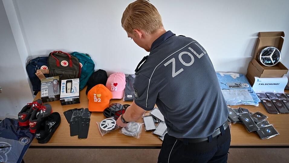 Zollbehörden beschlagnahmten in der EU auch 2024 eine große Menge an gefälschten Produkten.