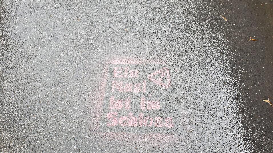 Die Polizei ermittelt wegen Sachbeschädigung am Fürstlichen Schloss Emmeram.  Die Polizei ermittelt wegen Sachbeschädigung am Fürstlichen Schloss Emmeram.