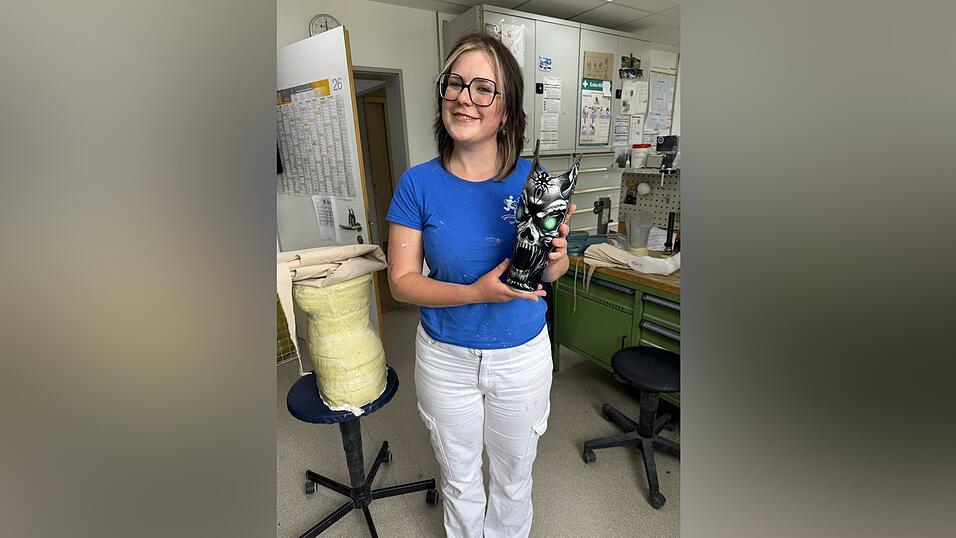 Julia Lehermeier und ihr Team vom Leistungszentrum fürOrthopädietechnik können jedes Motiv auf eine Prothese bringen. Julia Lehermeier und ihr Team vom Leistungszentrum fürOrthopädietechnik können jedes Motiv auf eine Prothese bringen.