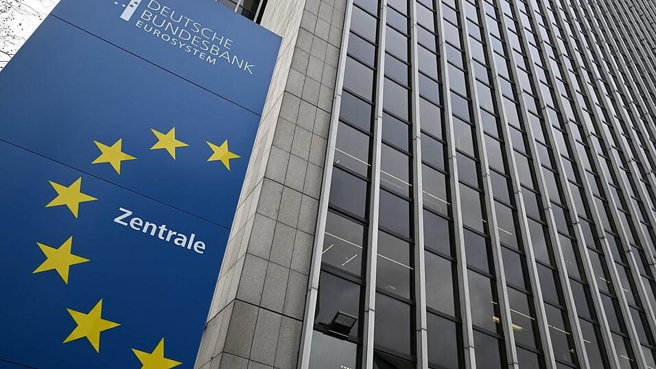 Die Deutsche Bundesbank legt zum 20. Mal ihren Finanzstabilitätsbericht vor. (Archivbild) Die Deutsche Bundesbank legt zum 20. Mal ihren Finanzstabilitätsbericht vor. (Archivbild)