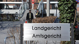 Vom Landgericht Landshut ist ein 33-jähriger Kolumbianer wegen Drogenschmuggels zu einer Freiheitsstrafe von vier Jahren verurteilt worden.