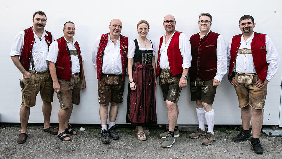 Die Partybilder vom Sonntag, 17. August, aus dem Festzelt Greindl. Die Partybilder vom Sonntag, 17. August, aus dem Festzelt Greindl.