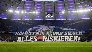 Die Choreographie der HSV-Fans vor dem Nordderby gegen Werder Bremen. Die Choreographie der HSV-Fans vor dem Nordderby gegen Werder Bremen.