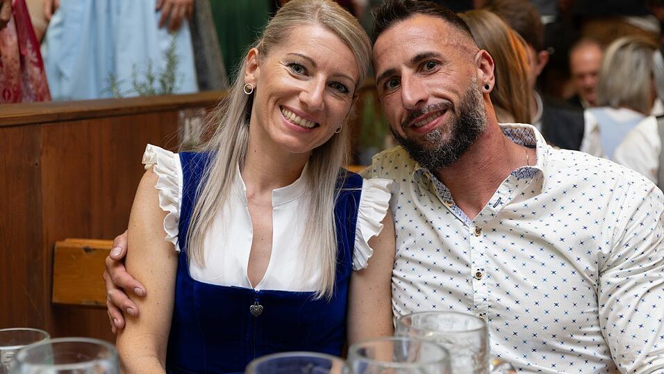 Die Partybilder vom Samstag, 8. August, aus dem Festzelt Wenisch. Die Partybilder vom Samstag, 8. August, aus dem Festzelt Wenisch.