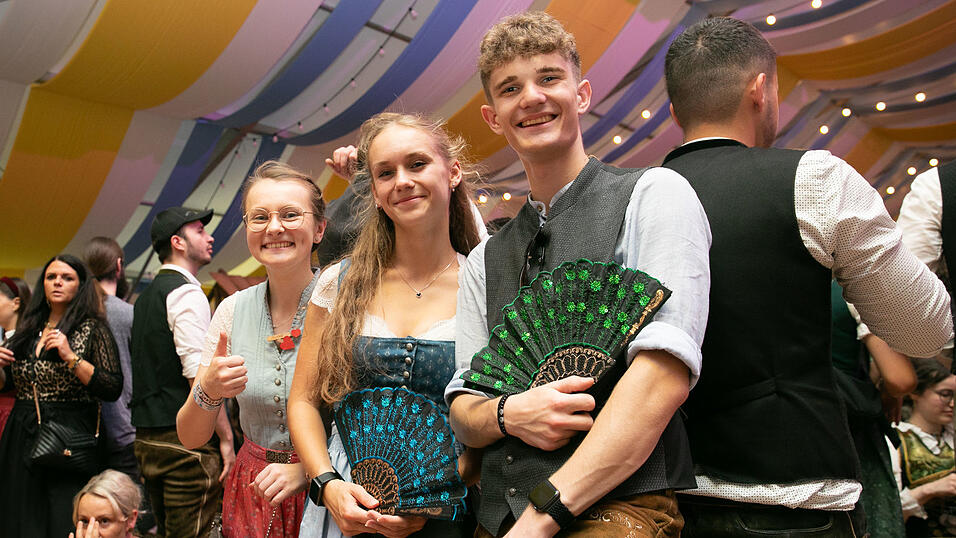 Die Partybilder vom Freitag, 8. August, aus dem Festzelt Reisinger. Die Partybilder vom Freitag, 8. August, aus dem Festzelt Reisinger.