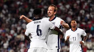 England-Nationalspieler Marc Guehi und Harry Kane: Spielen die beiden bald auch bei den Bayern zusammen? England-Nationalspieler Marc Guehi und Harry Kane: Spielen die beiden bald auch bei den Bayern zusammen?