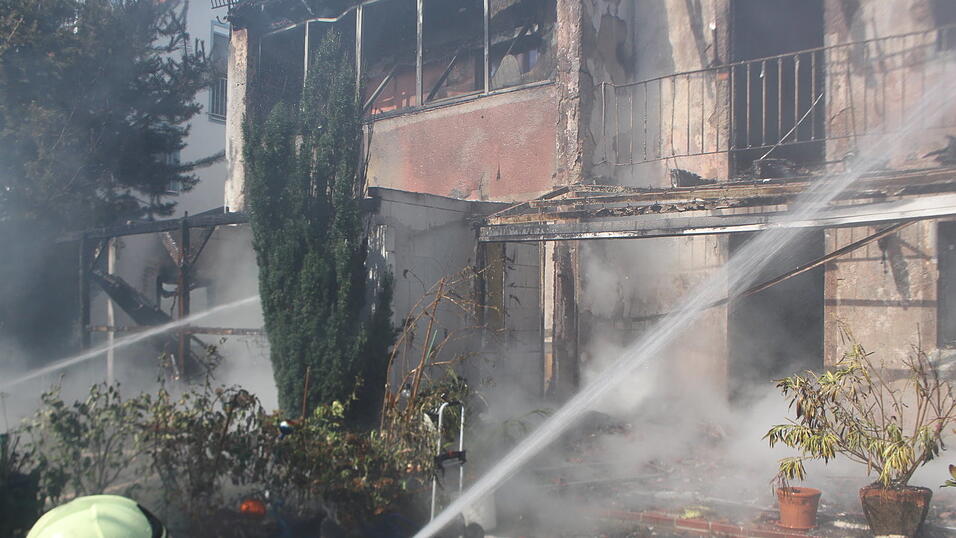 Zahlreiche Feuerwehrler bekämpften den Brand.