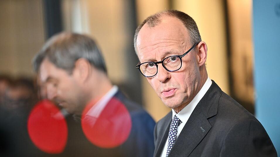 CDU-Chef Merz setzt auf schnelle Gespräche mit der SPD über eine neue Regierung. CDU-Chef Merz setzt auf schnelle Gespräche mit der SPD über eine neue Regierung.