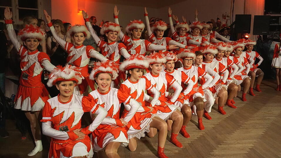 Die Funkenmariechen zeigten ihre Begeisterung.