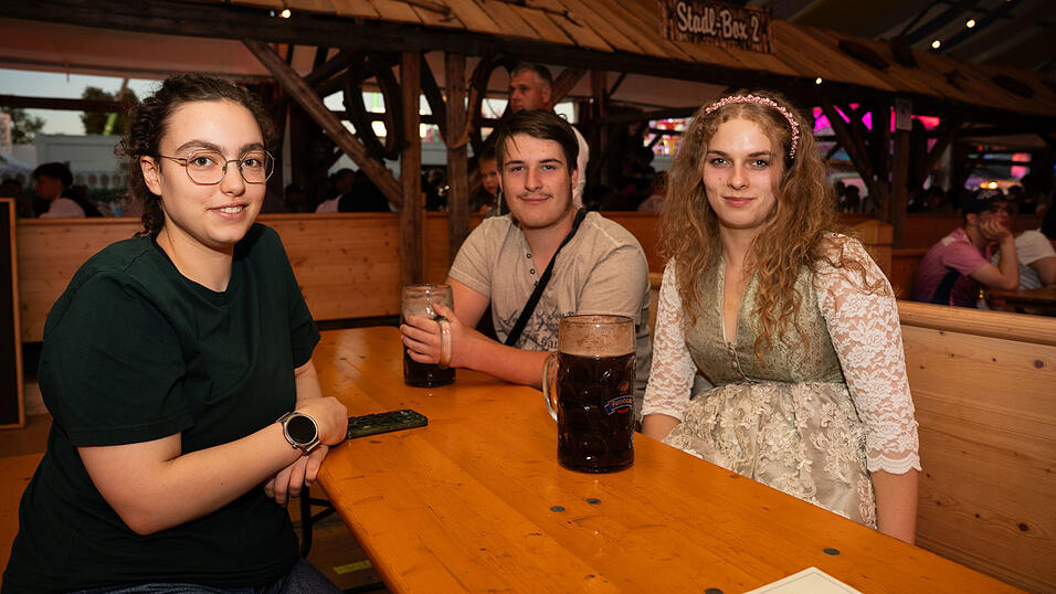 Die Partybilder vom Mittwoch, 12. August, aus dem Festzelt Reisinger. Die Partybilder vom Mittwoch, 12. August, aus dem Festzelt Reisinger.